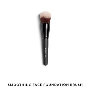BareMinerals smoothing foundation face Brush
